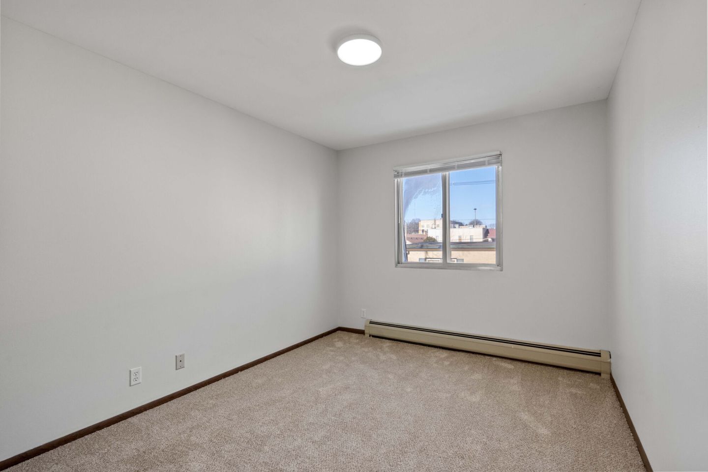 Sterling House Apartments Image 5