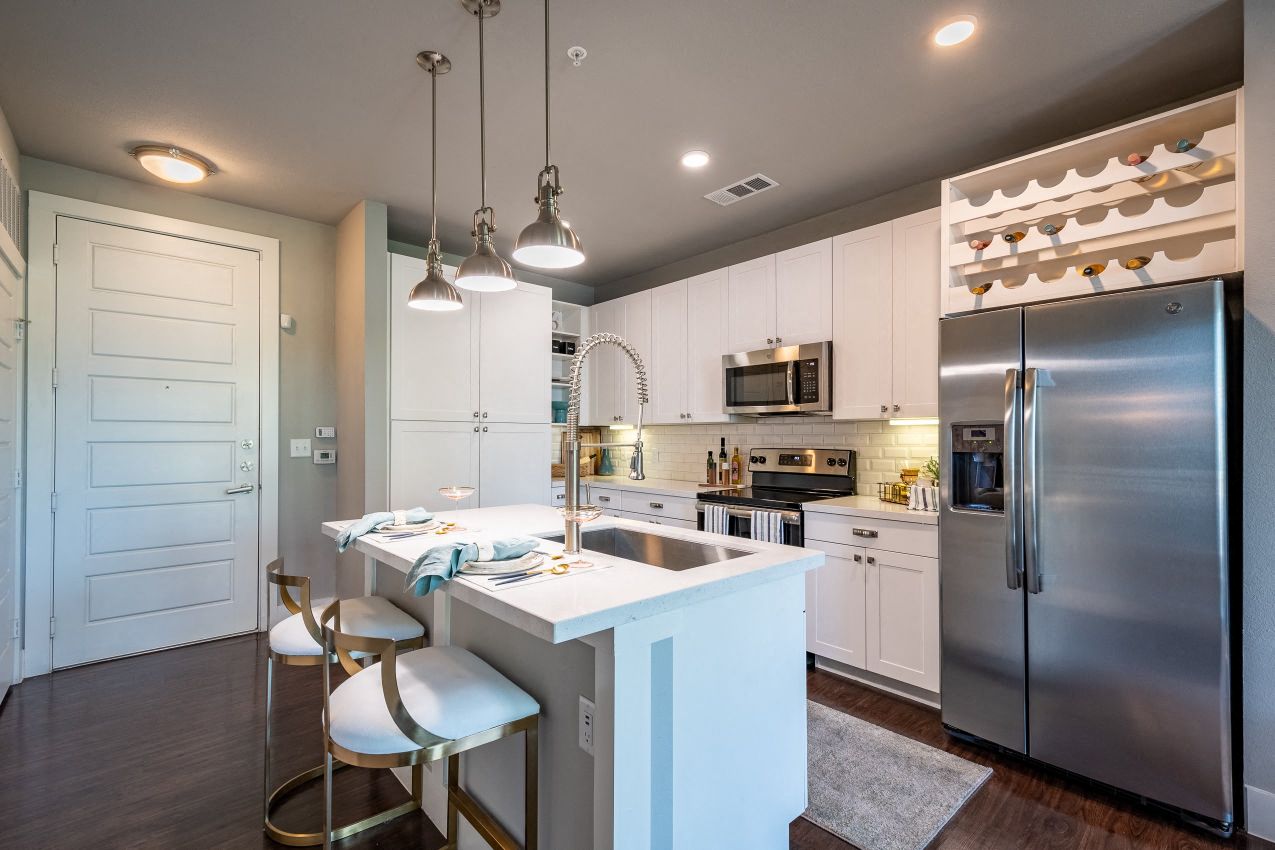 Luxia Swiss Avenue Image 6