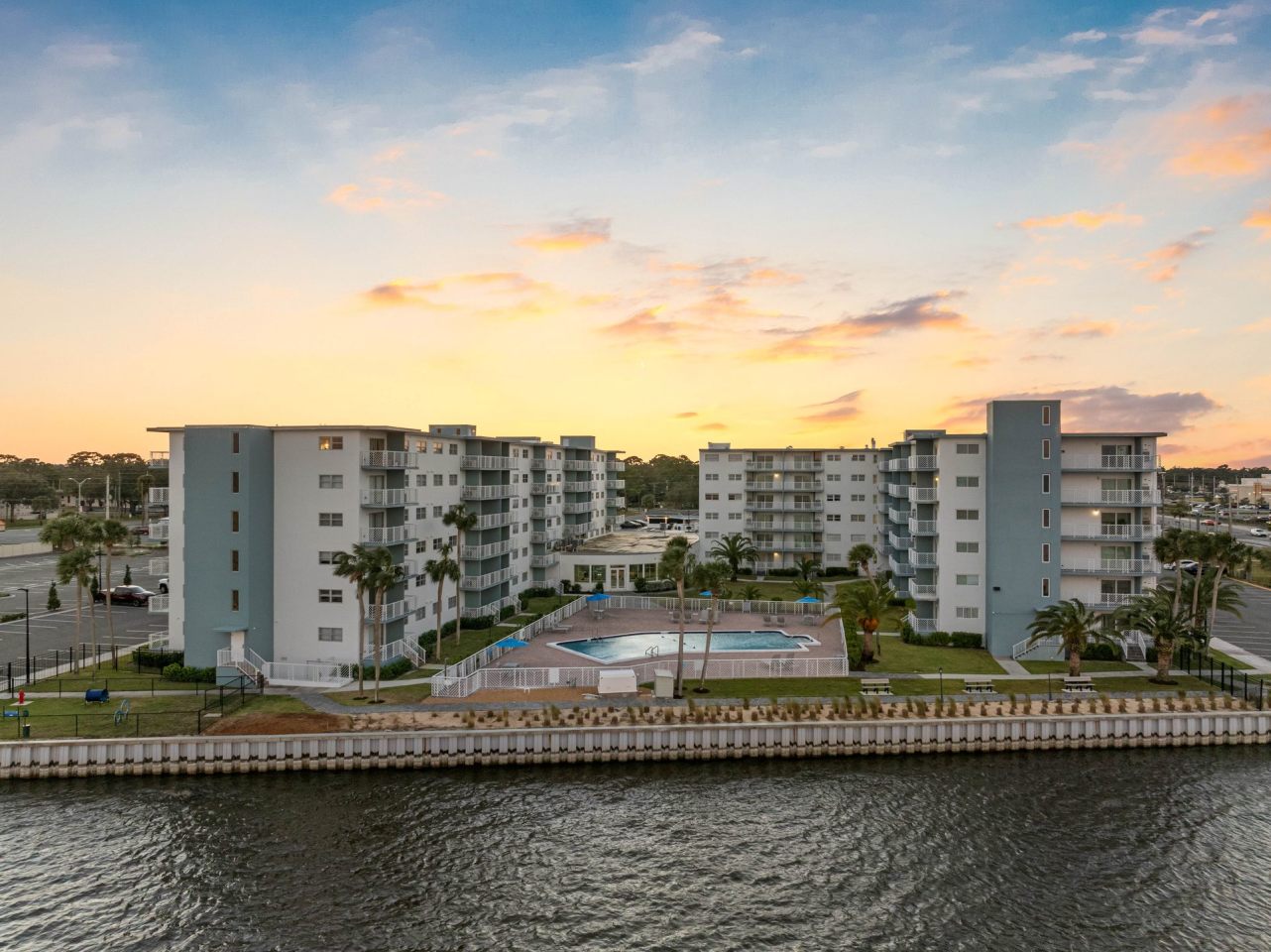 Dream Space Coast Image 19