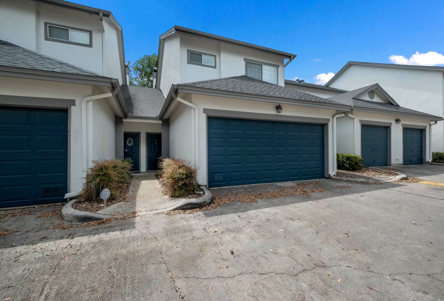Castle Hills Townhomes Image 17