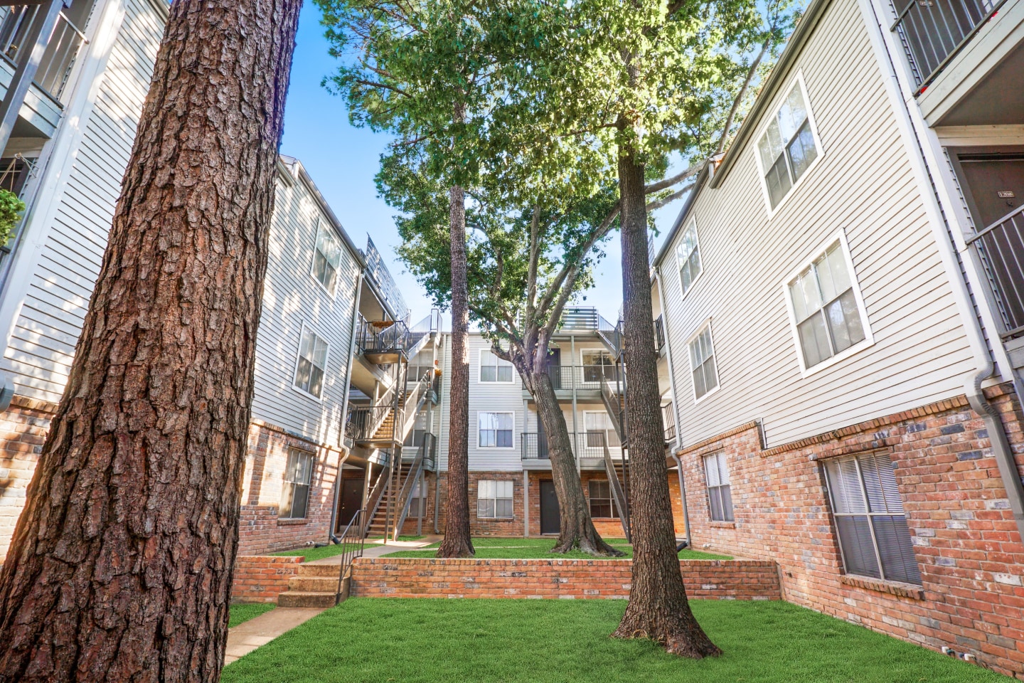 The Gardens Apartments Image 5