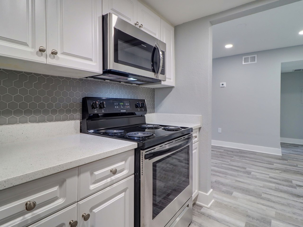 The River Pointe Image 44