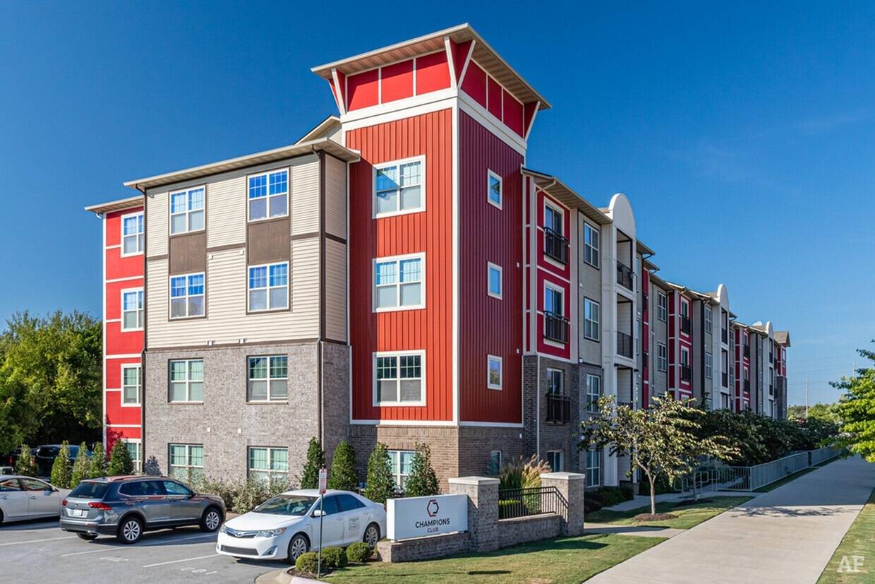 Champions Club - Student Housing Image 16