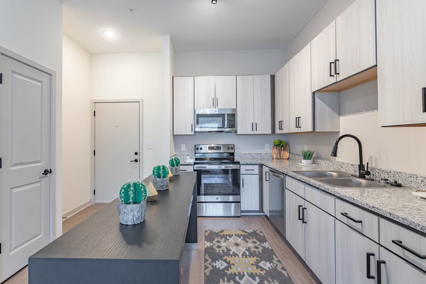 The Crockett Apartments Image 1