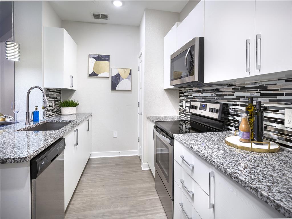 Ancora Luxury Apartment Homes Image 2