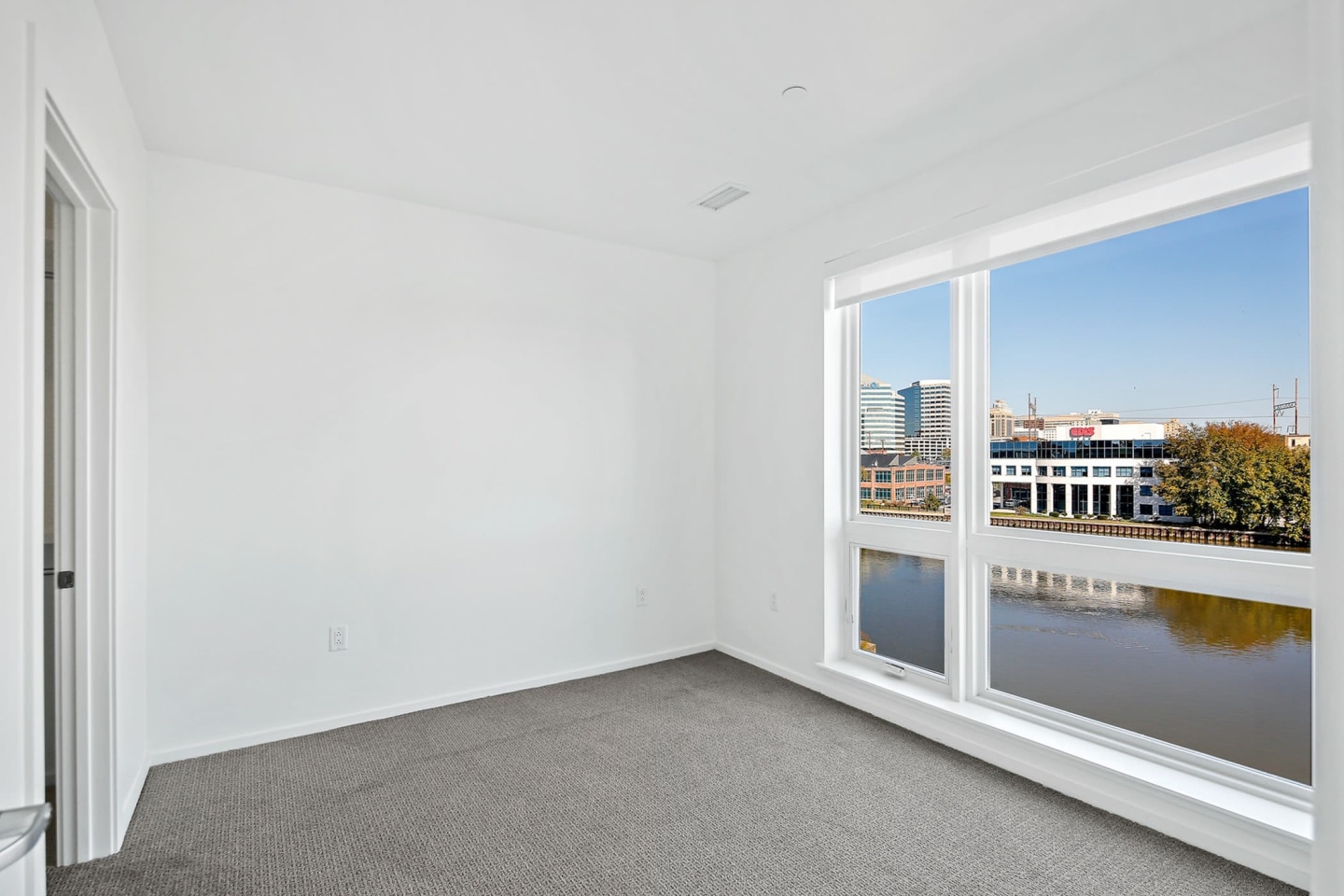 River House Apartments Image 33