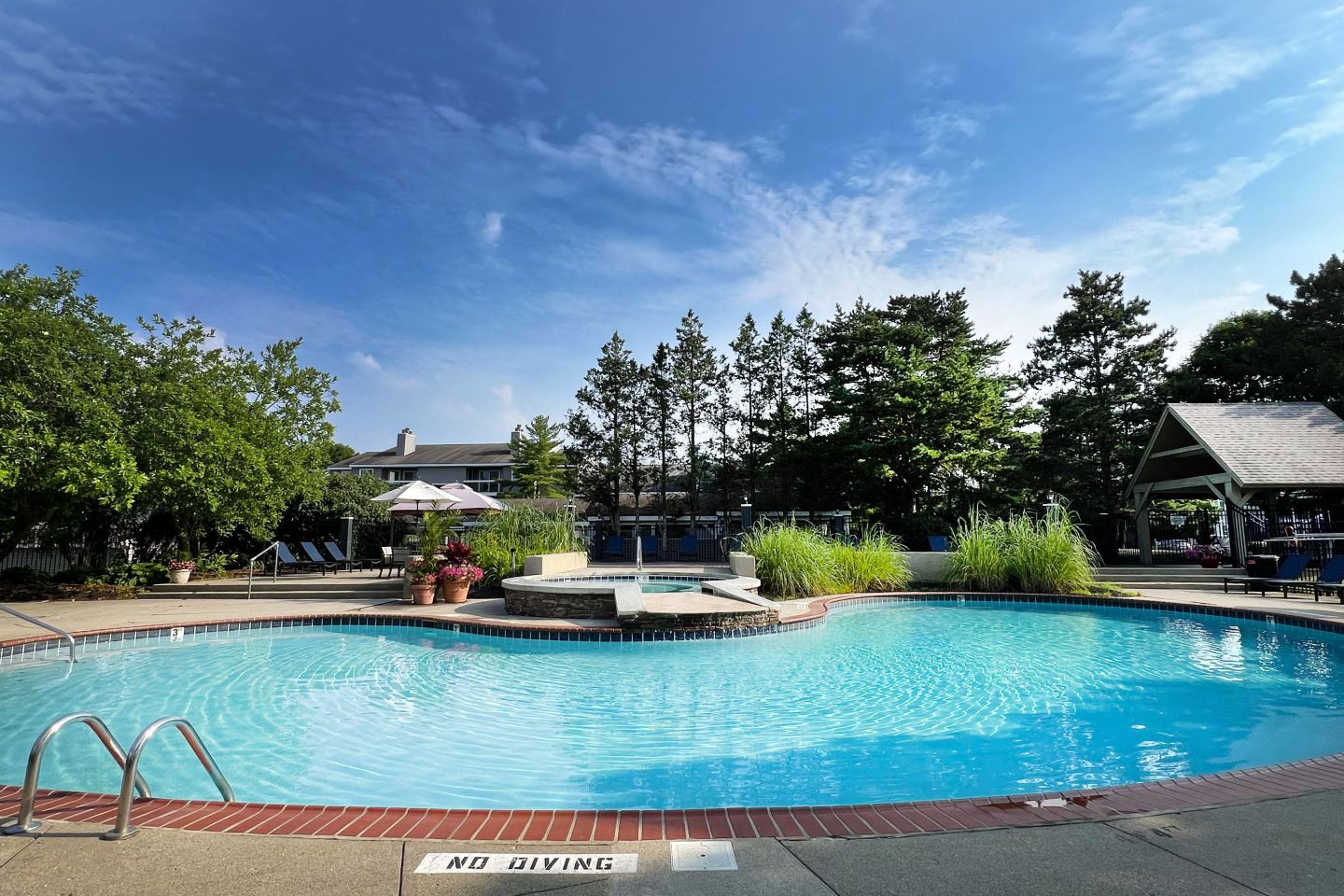Deercross Apartments Image 9