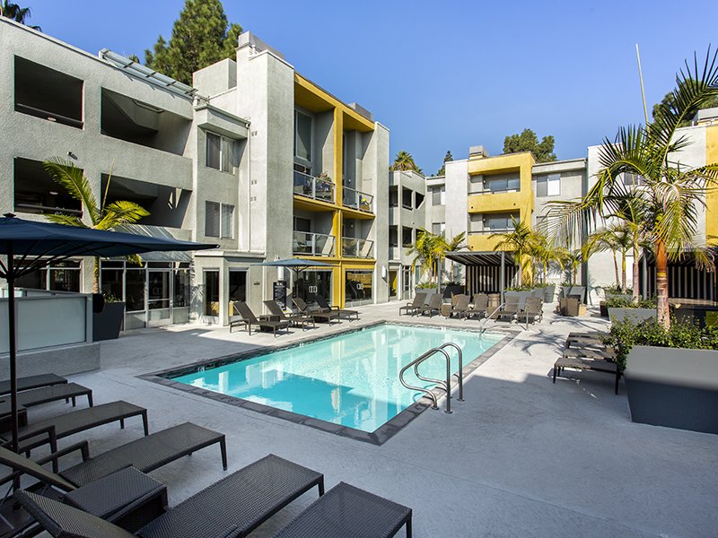 The Crescent at West Hollywood Image 21