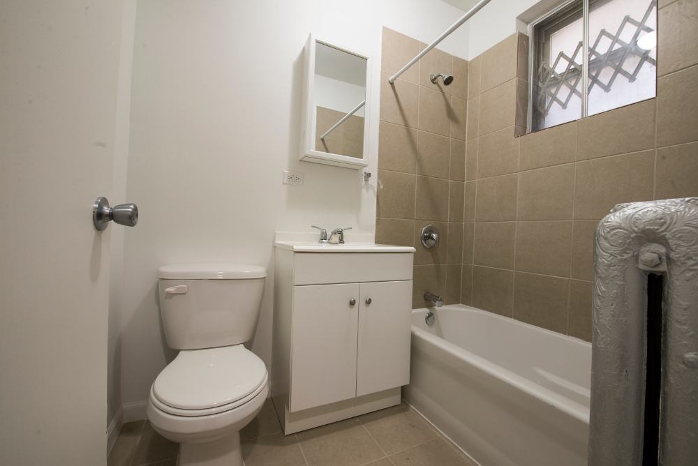 5504 S Wabash Avenue Image 8