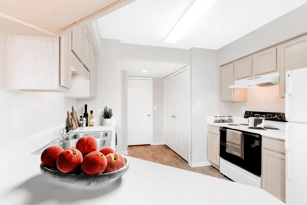 Affordable Housing - Caveness Farms Apartment Homes Image 72