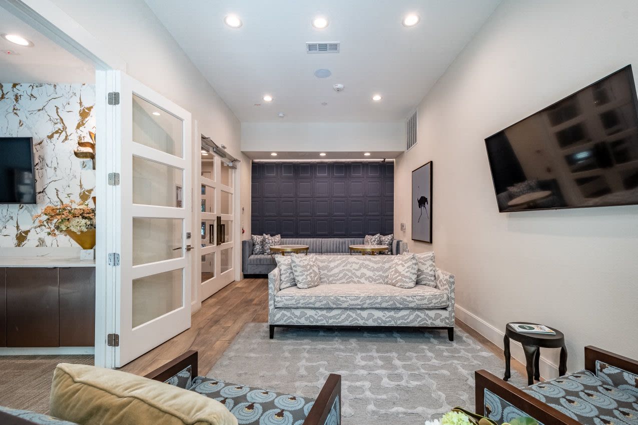 Luxia Swiss Avenue Image 31