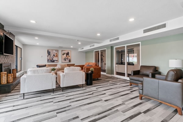 Shelard Village Apartments Image 32