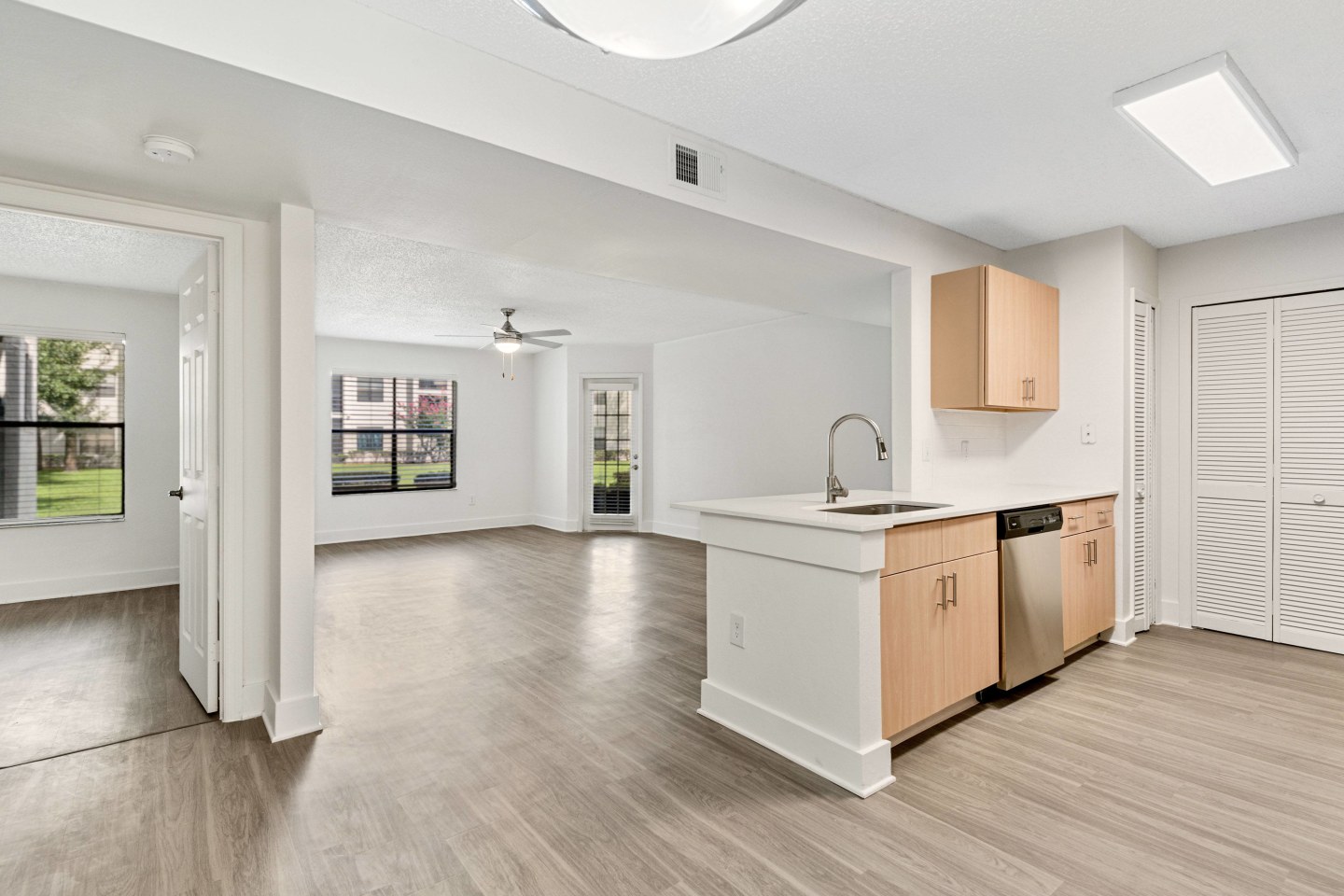 Camila Apartments Image 34