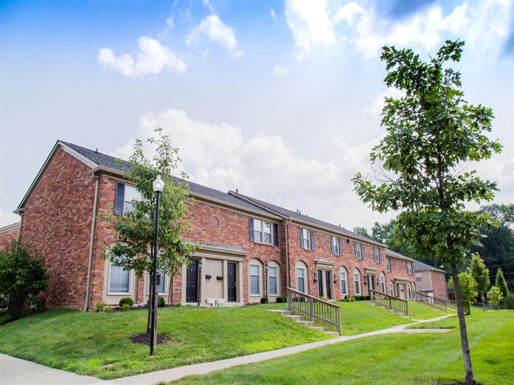 Monon Living Image 47