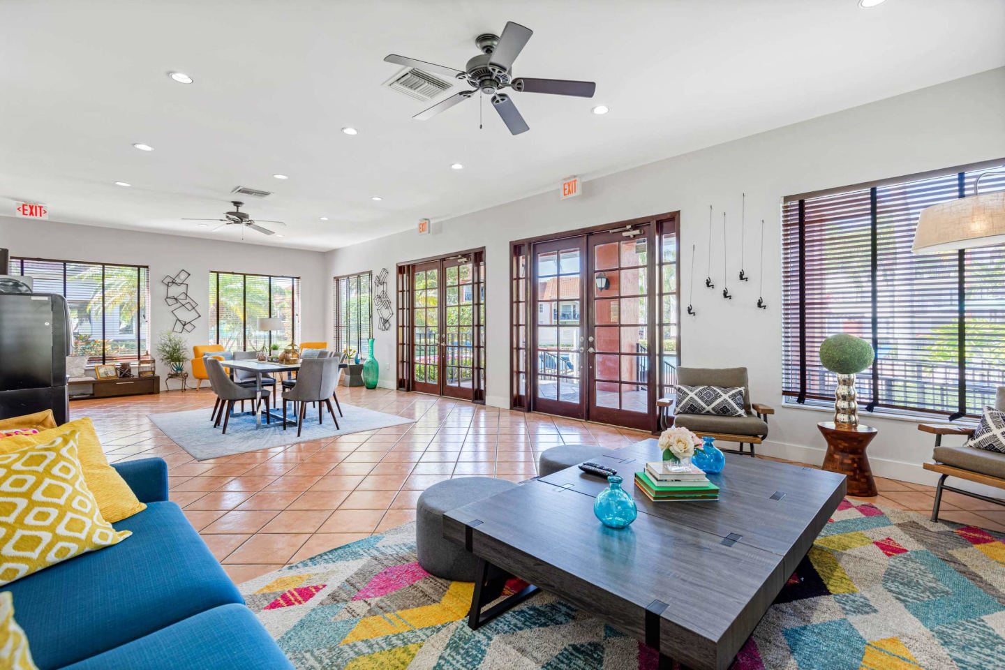 Sunset Gardens Apartments Image 13