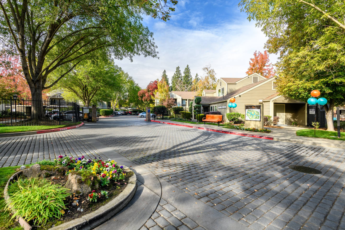 Harbor Oaks Apartment Homes Image 3