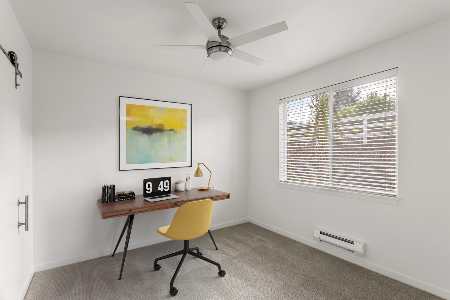 207 East Image 4
