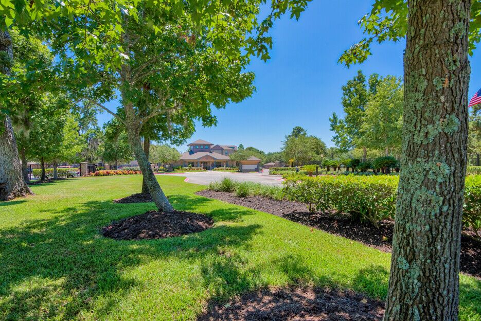 Lake Forest Image 20