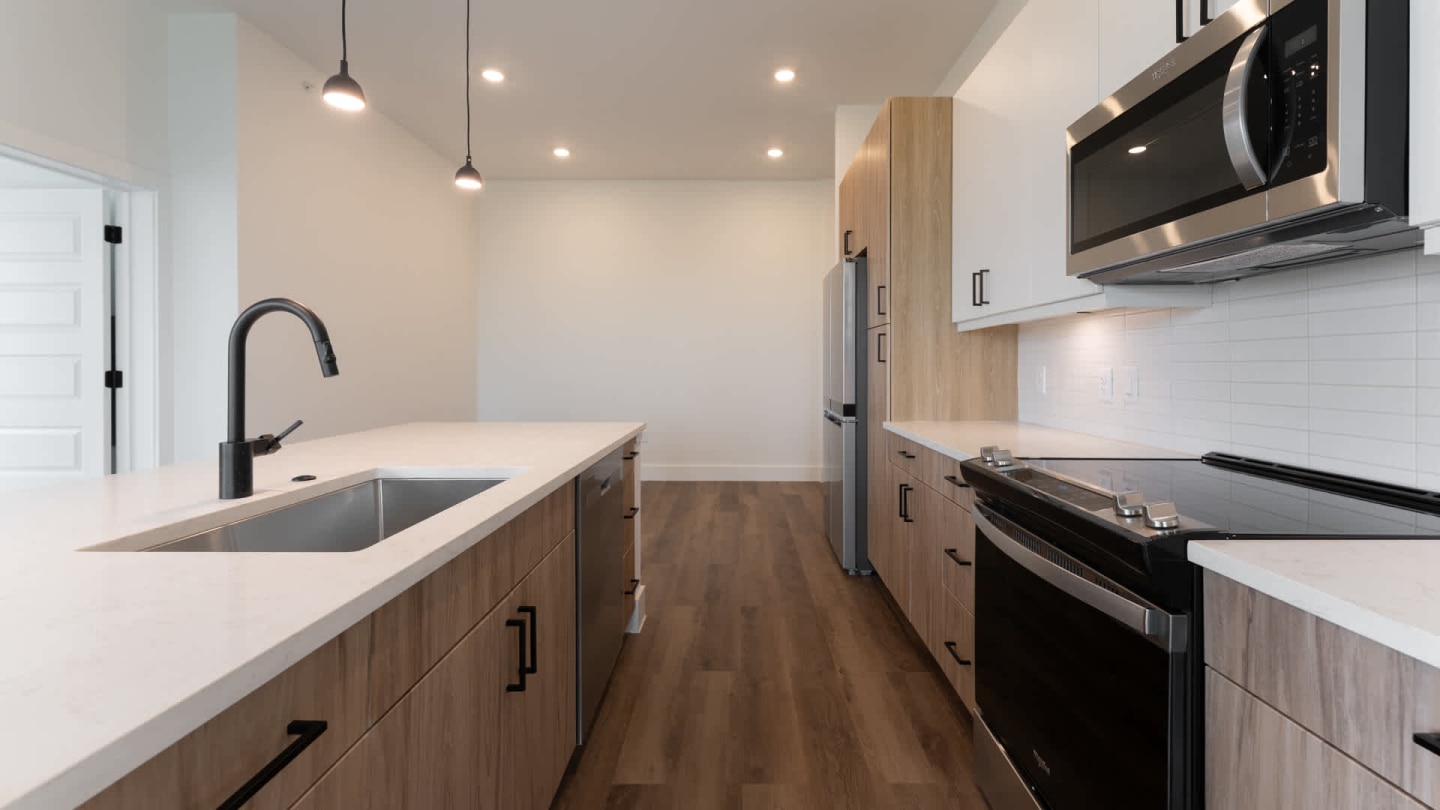 Lyle Apartments Image 9