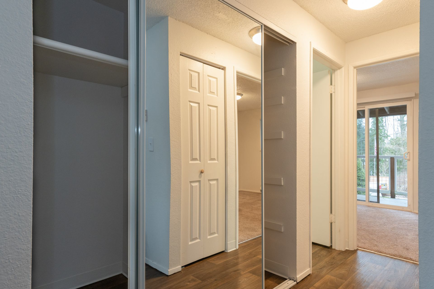 Lindbrook Apartments Image 19