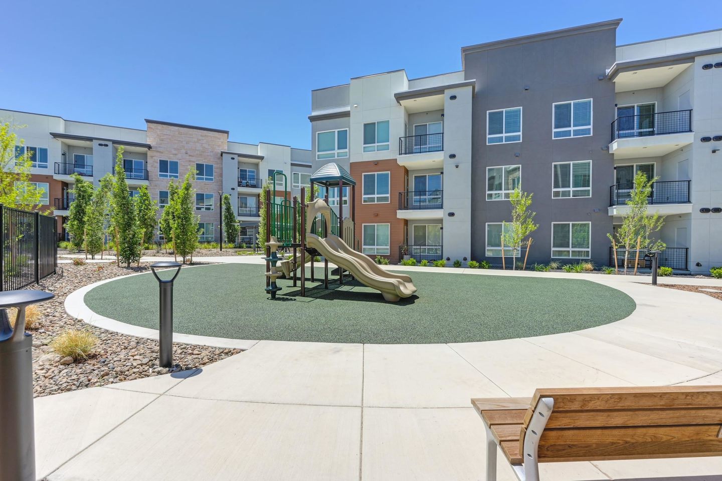 Halcyon Apartments Image 61