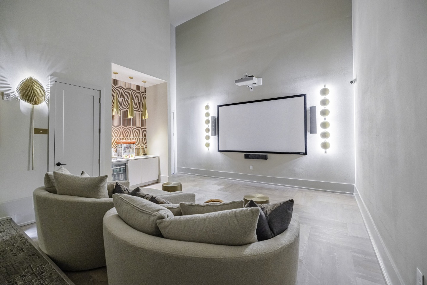 Forena Luxury Living Image 13