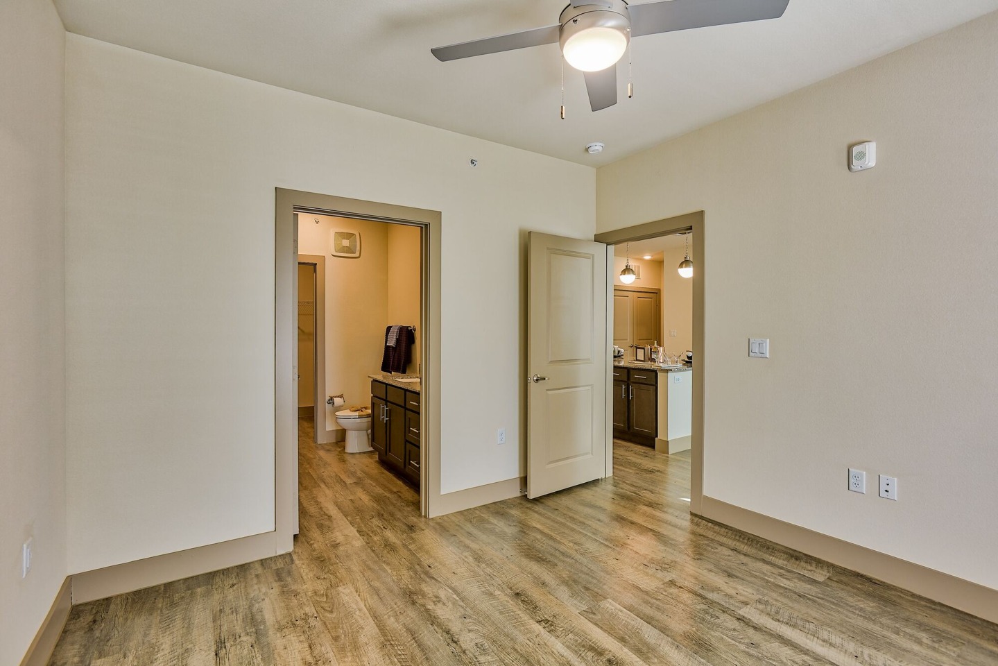 Tower Bay Lofts Image 10