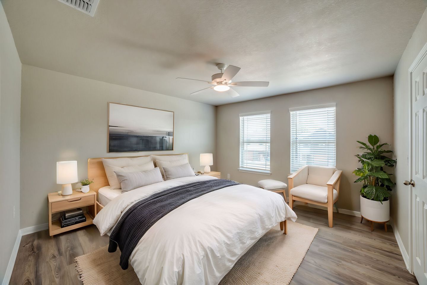 Villas at College Park Image 18