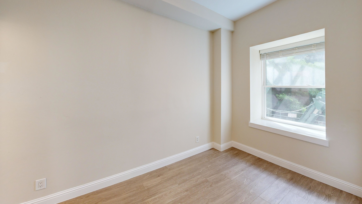 355 Fulton Image 8