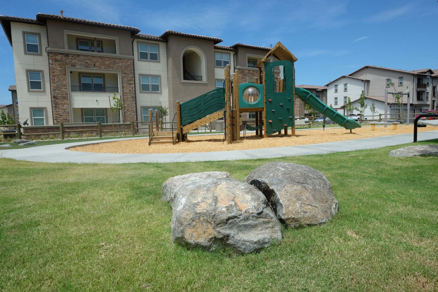 Pacific Landing Image 9