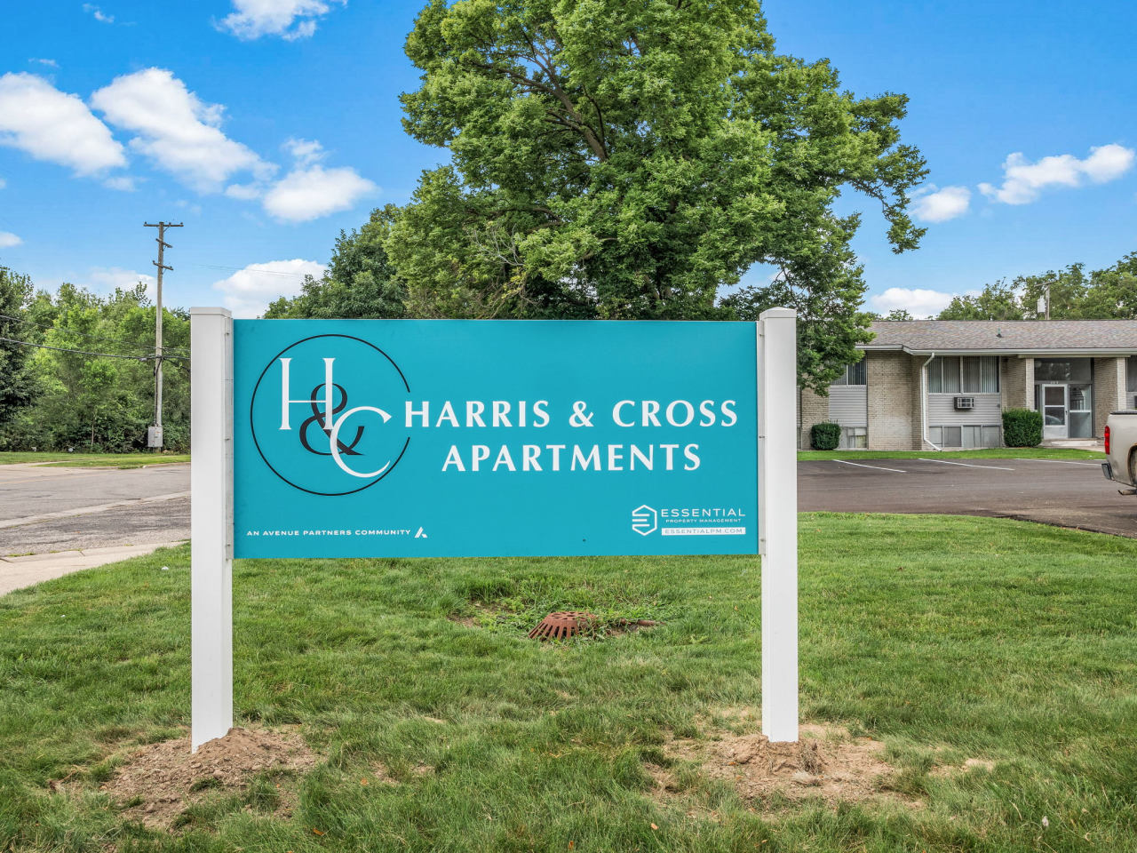Harris & Cross Image 1