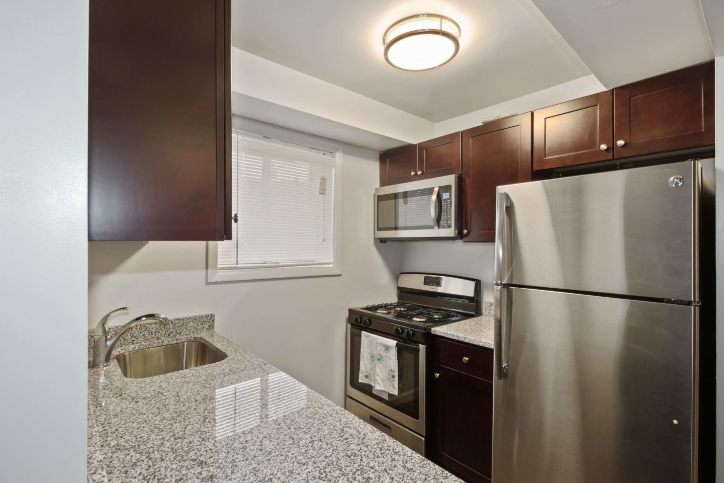 Rock Glen Apartments Image 2