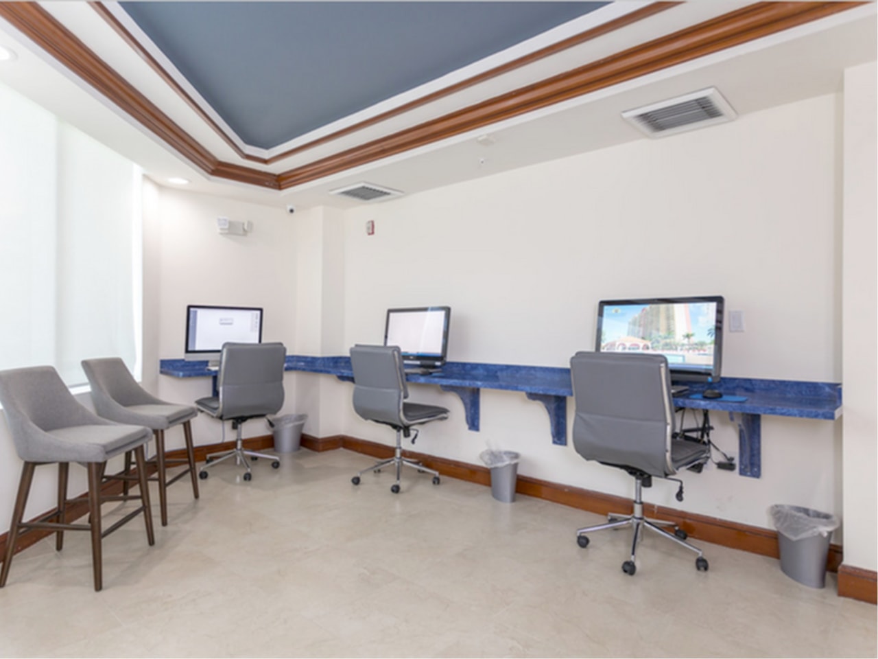 Intracoastal Yacht Club Image 45