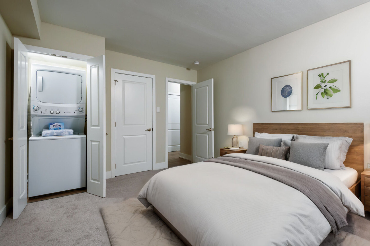 Donna Court Apartments Image 9