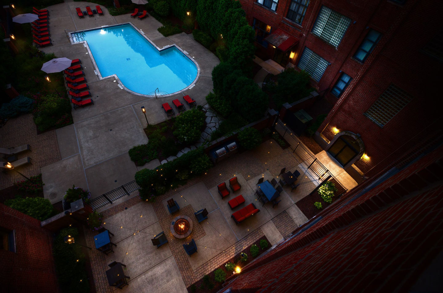 Ovaltine Court Image 23