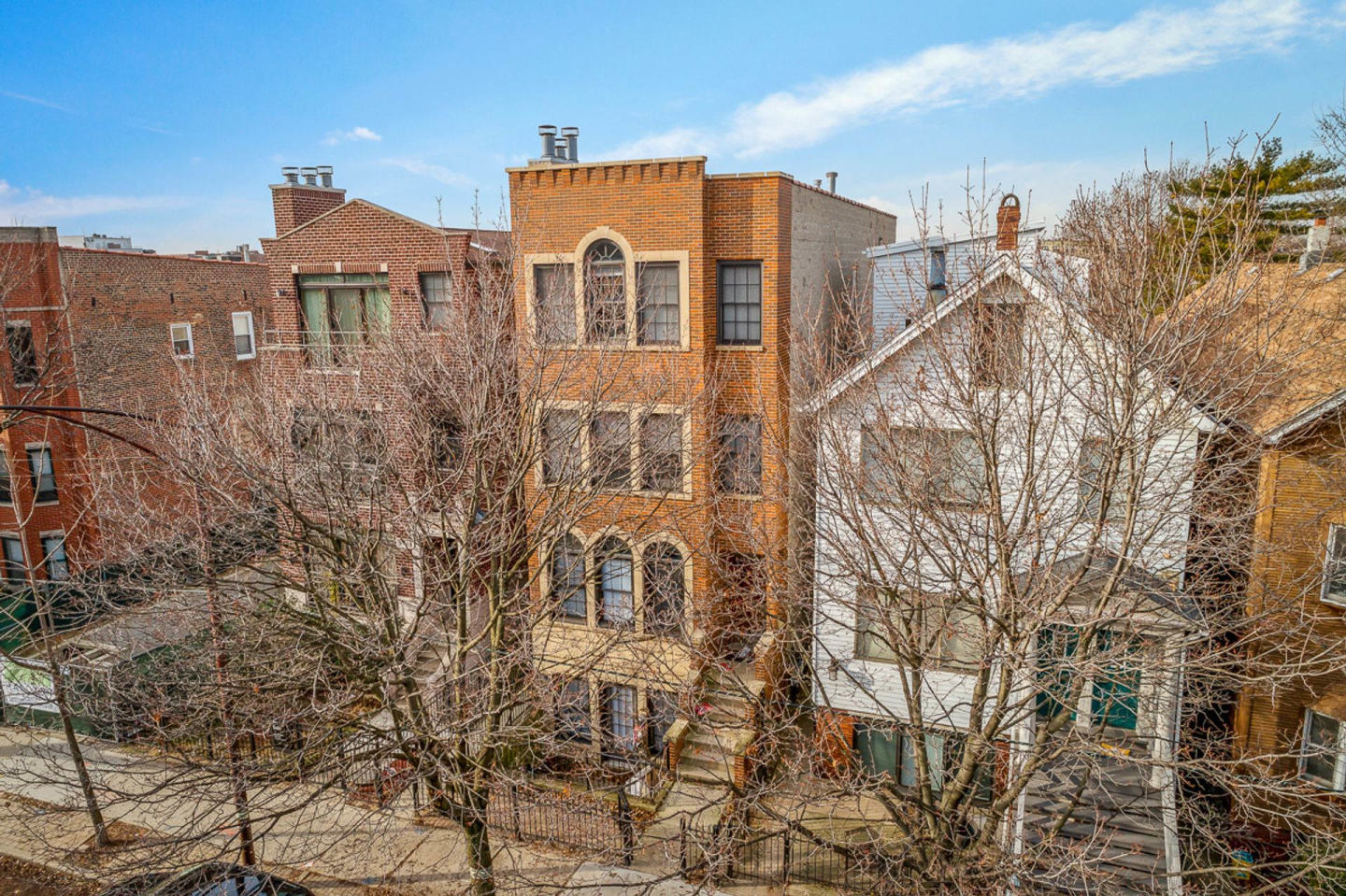 2510 N Southport Image 3