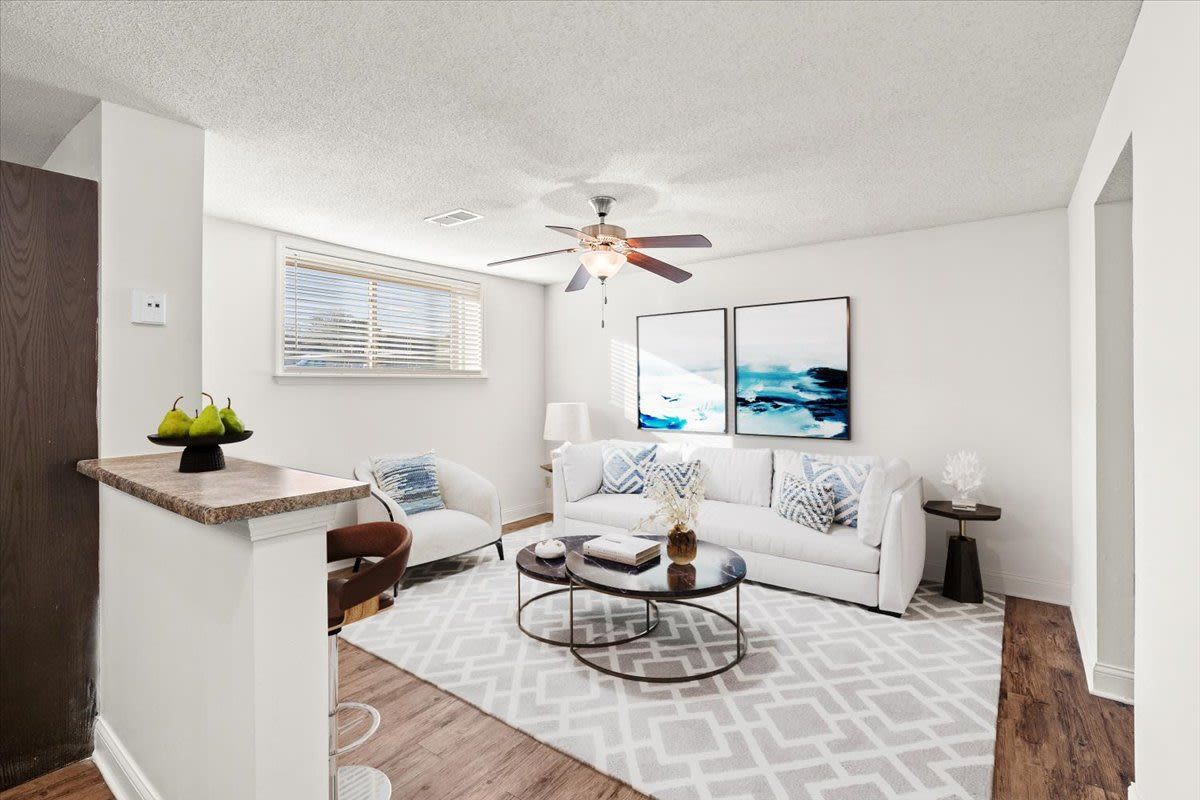 Fiesta Square Apartments & Townhomes Image 8