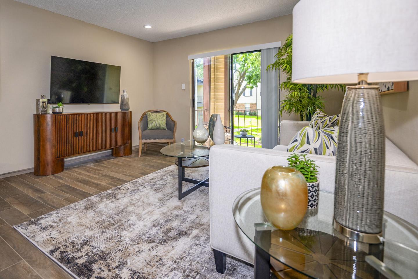 Park West Apartments Image 6