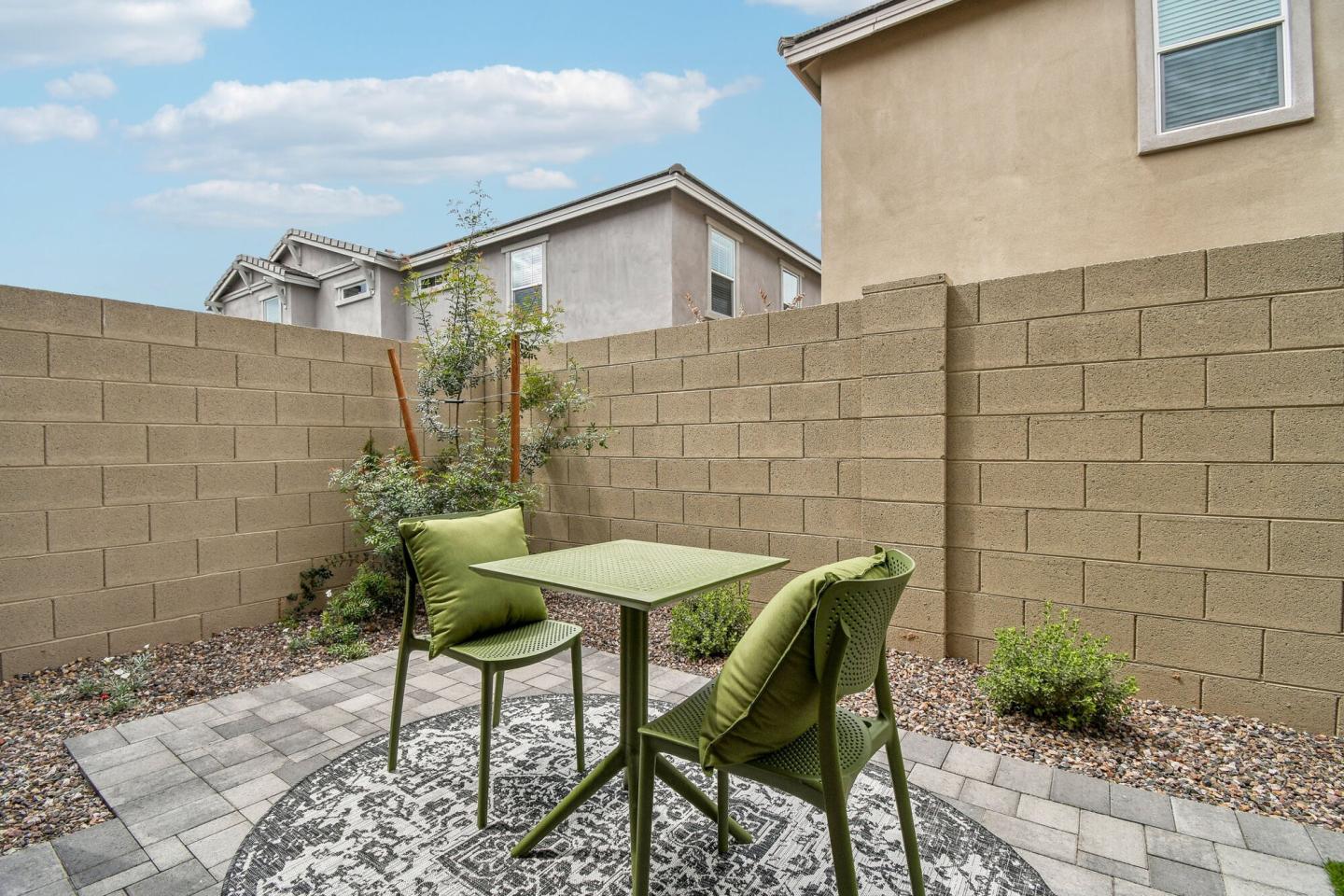 BB Living Desert Ridge Image 9