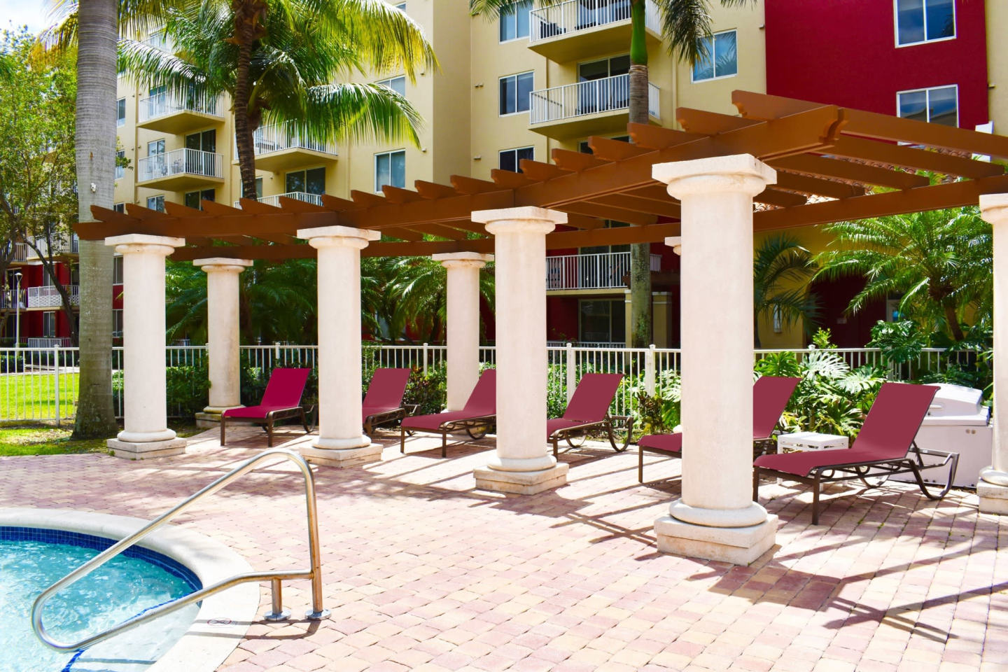 Country Club Towers Image 4