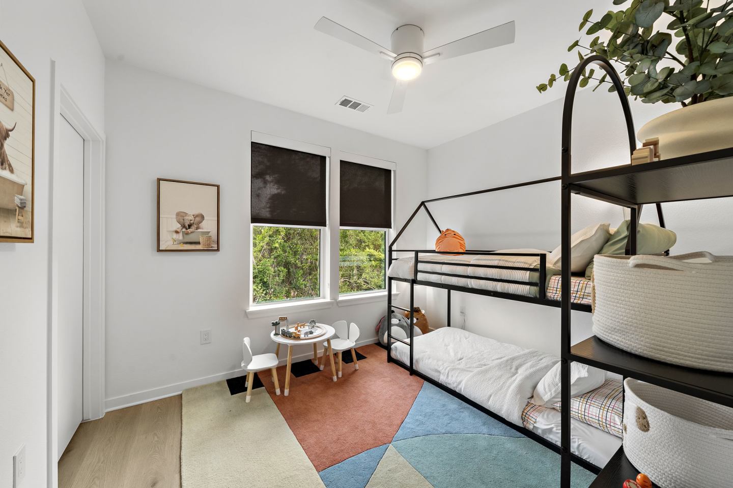 The Sylvan in the Woodlands Image 19