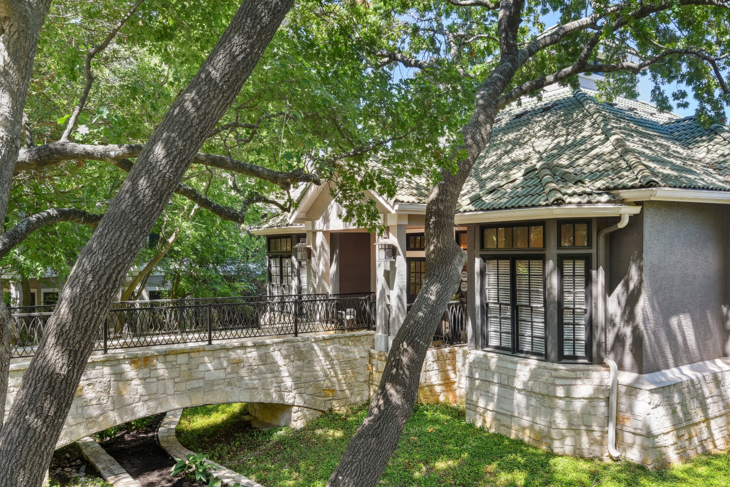 Canyon Springs Image 1