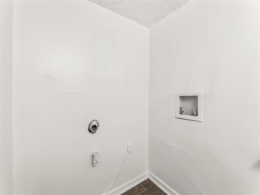 Pinewood Townhomes Image 10