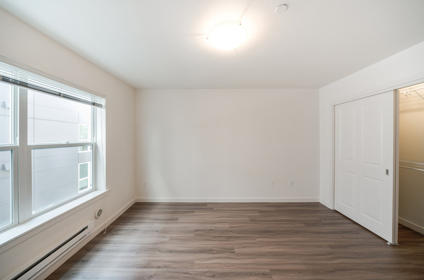 Flora Flats Image 7