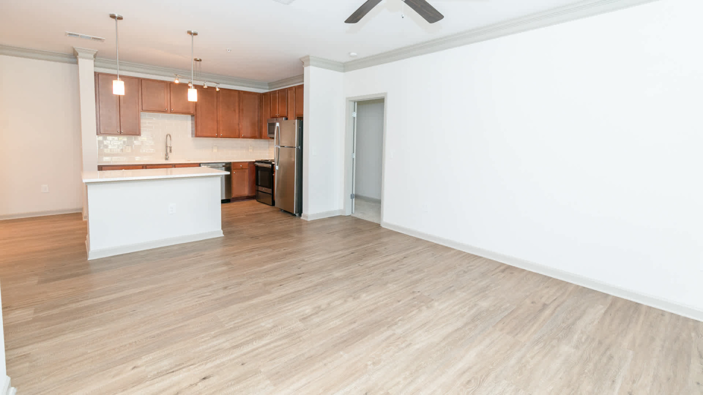 Station 92 at Woodstock Apartments Image 10