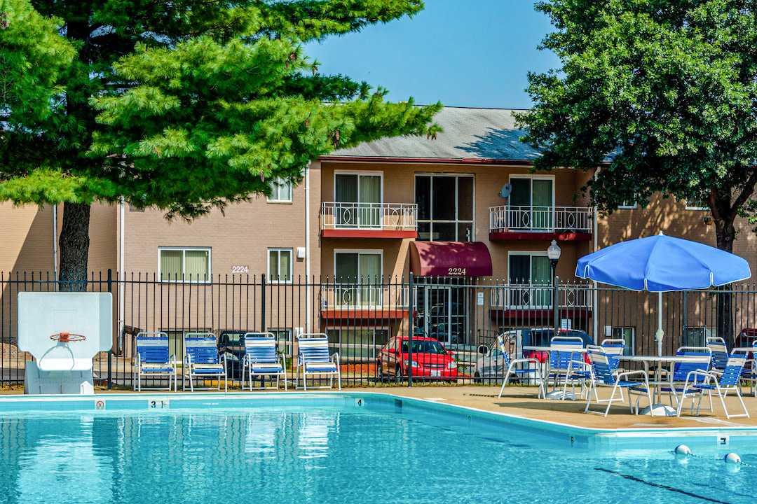 Oxon Hill Village Image 24