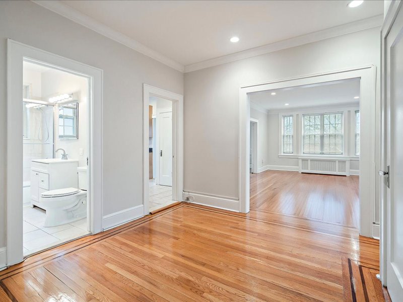 Worthington House Apartments Image 27