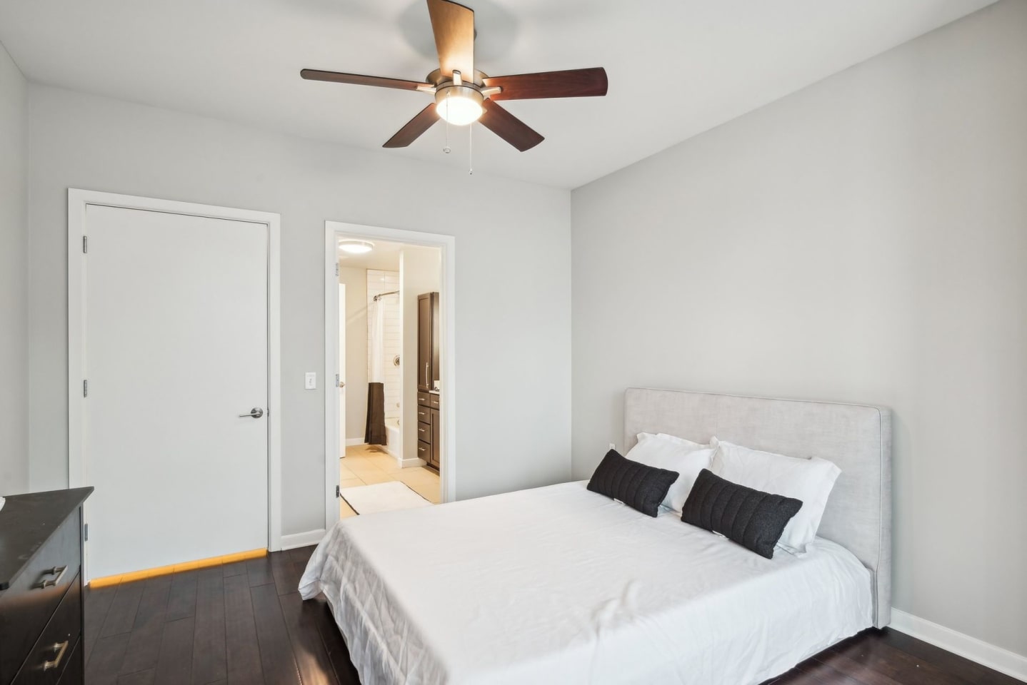The Mayflower Apartments Image 38