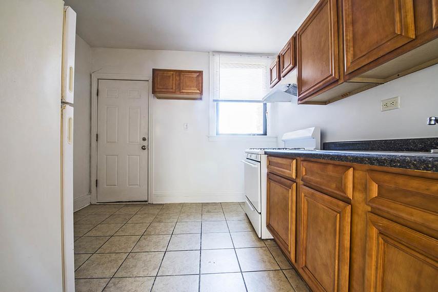 8236 S Maryland Image 6