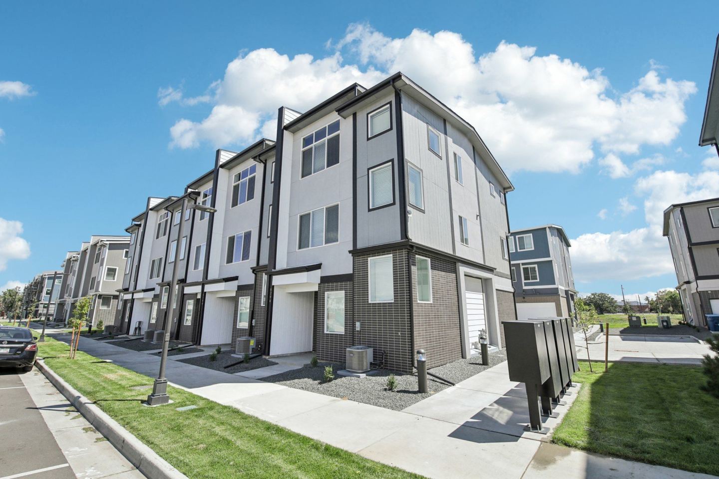 The Rowhomes Image 1